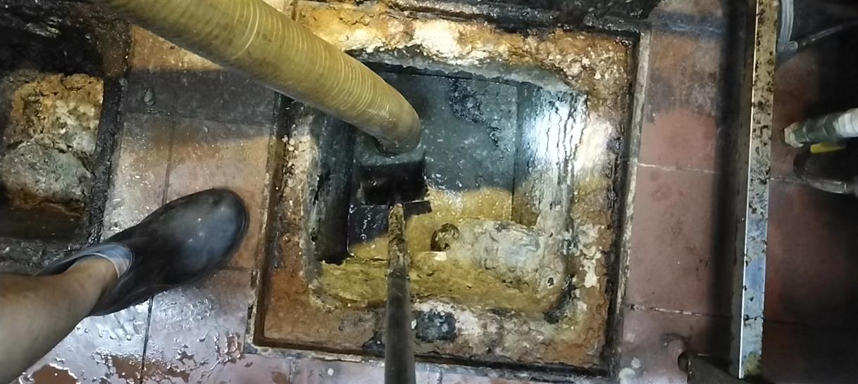 阜宁污水池清理一般都有毒气，怎么预防中毒呢？